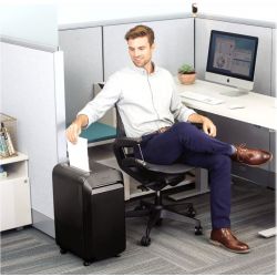 FELLOWES Destructeur LX210 coupe croisée 20 feuilles, P-4, 30L 5502601